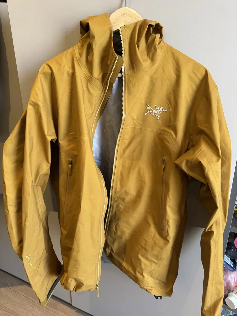 아크테릭스 베타 Beta Jacket Yukon Yellow M